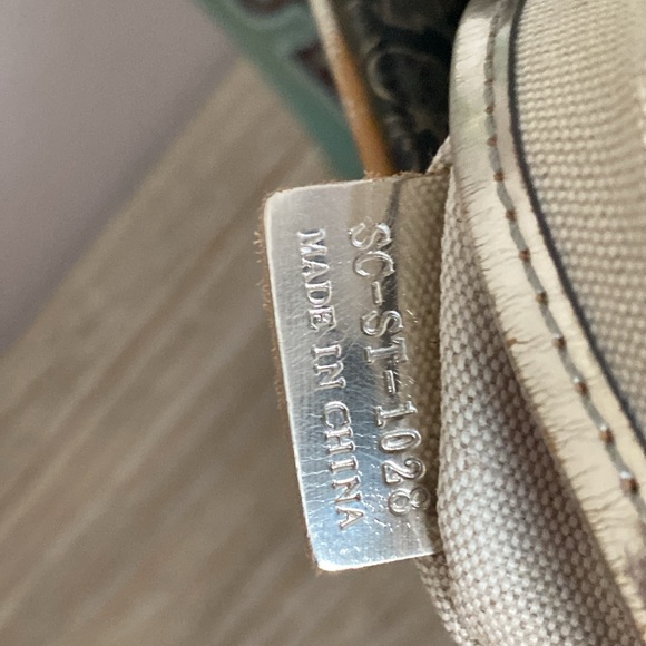 Celine - Salky Carriage Tote - Picture 16 of 16